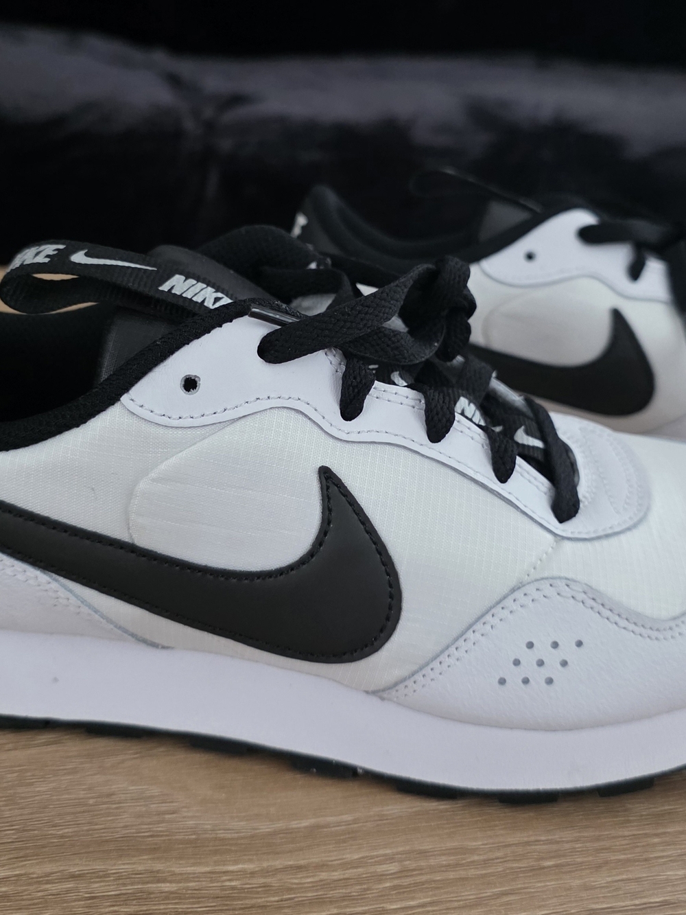 Nike White/Black Swoosh Low-Top Sneakers